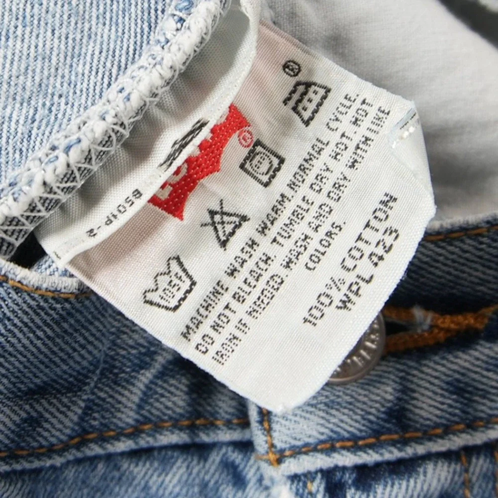 Vintage Y2K Levi 501 XX Distressed Button Fly Straight Leg Men Jeans 36x32 Light
